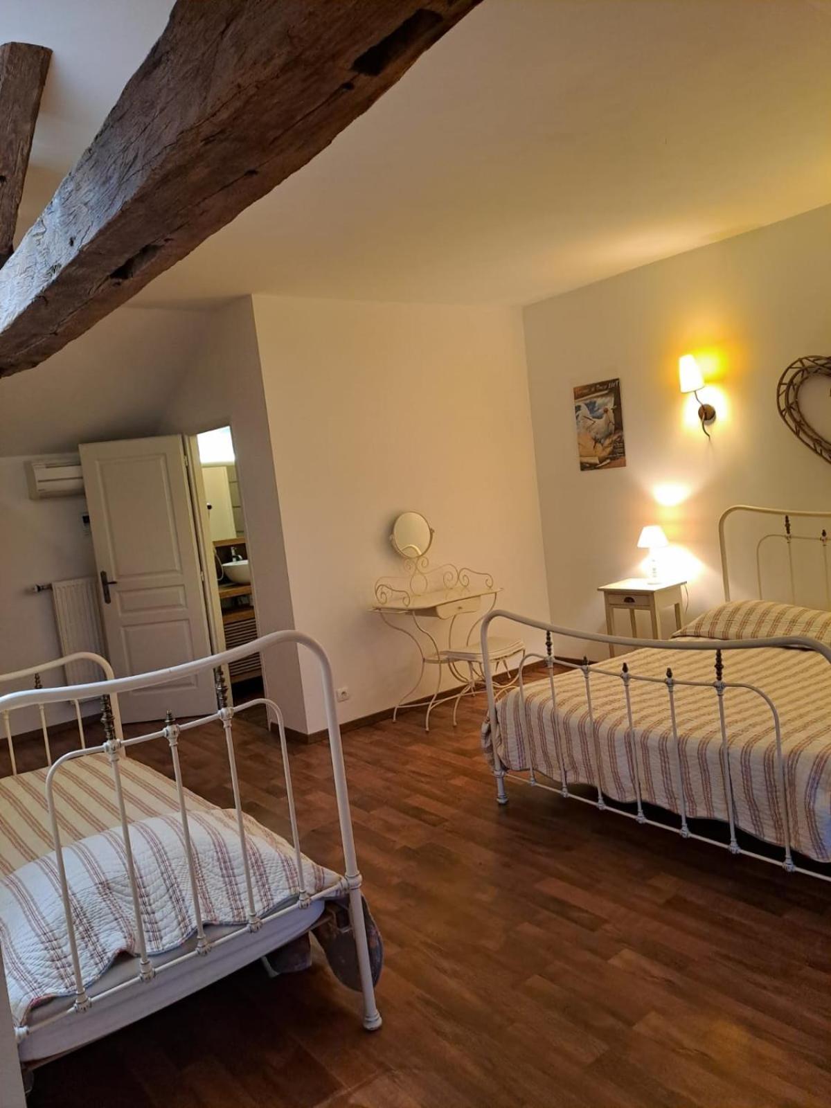 Le Moulin Du Fay Bed & Breakfast Villemotier Exterior photo